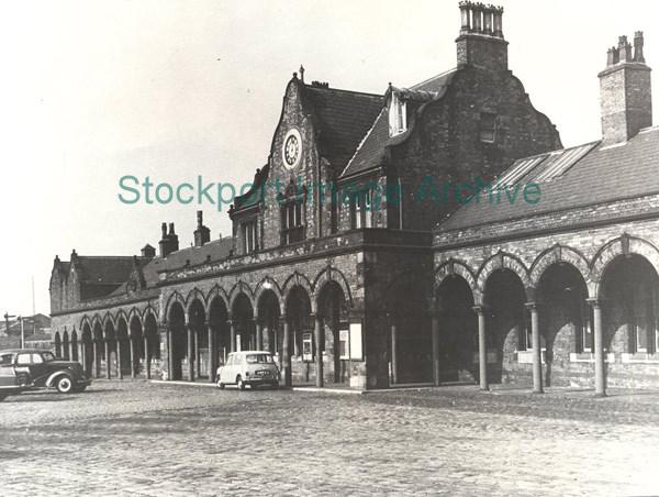 Stockport Image Archive - Tiviot Dale Station