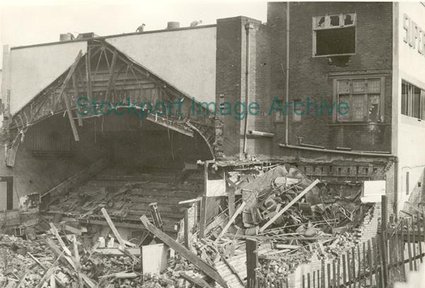Demolition of Super Cinema