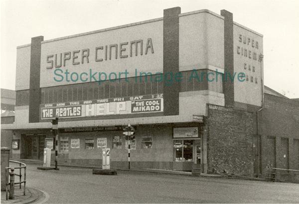 Super Cinema                                                                                                                                                                                                                                                   